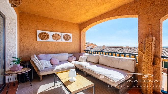 Spacieux Appartement Duplex à Proximité de la Plage et du Port 