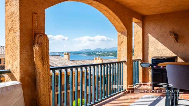 Spacieux Appartement Duplex à Proximité de la Plage et du Port 