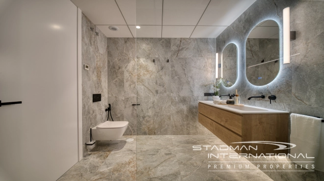 Modern Villa on a Flat Plot in a Central Location Near Altea