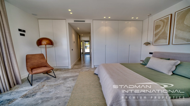 Modern Villa on a Flat Plot in a Central Location Near Altea