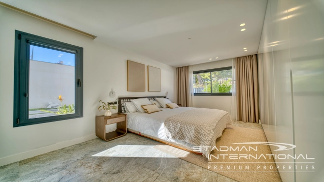 Modern Villa on a Flat Plot in a Central Location Near Altea