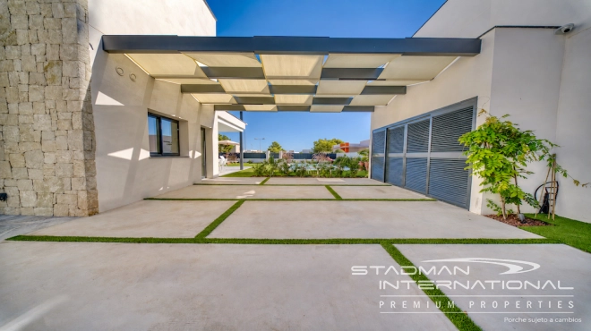 Modern Villa on a Flat Plot in a Central Location Near Altea